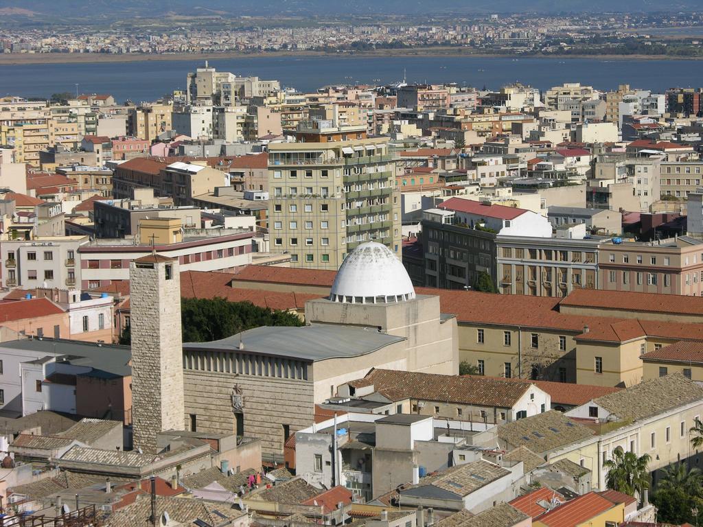 Al Sale Bed and Breakfast Cagliari Exteriör bild